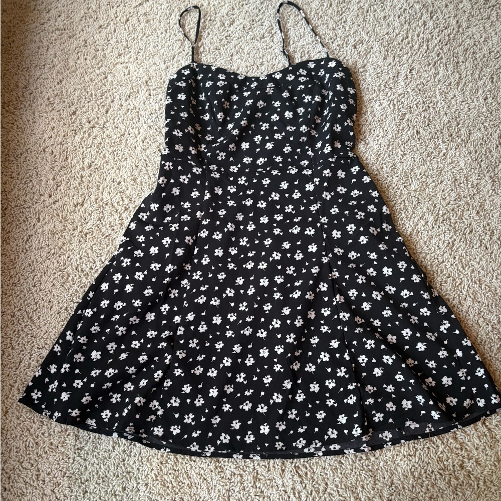 Francesca's Collections Black and White Floral Dress